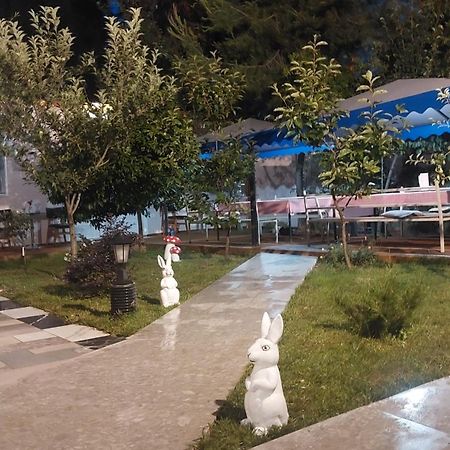 Vila Hyseni Durres Ngoại thất bức ảnh